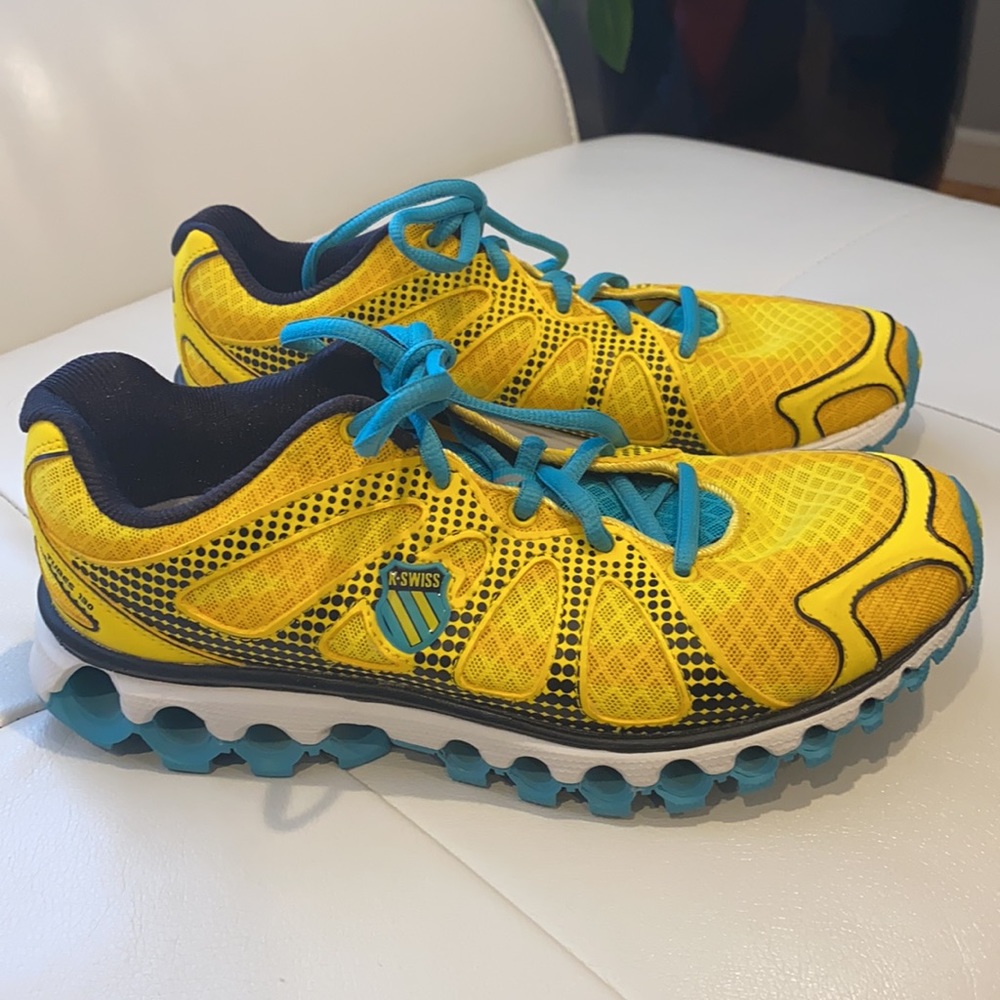 Women’s K-Swiss Running Shoes. 8